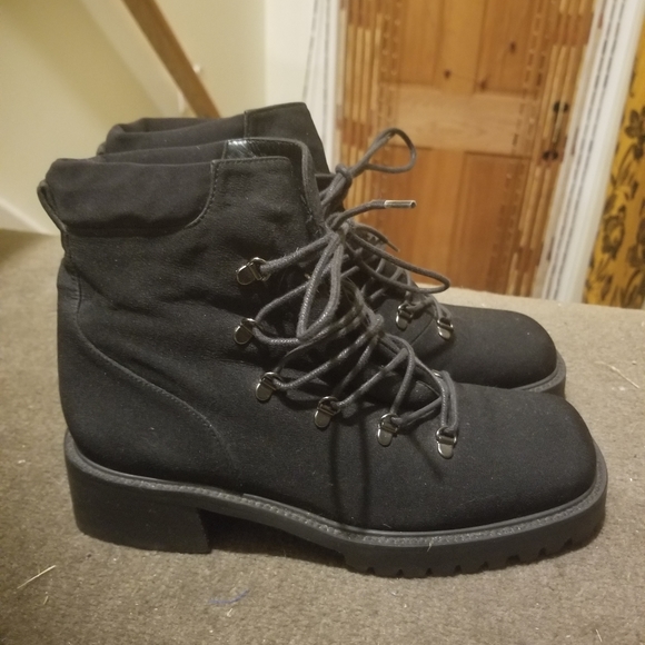 Stuart Weitzman Shoes - Stuart Weitzman black boots